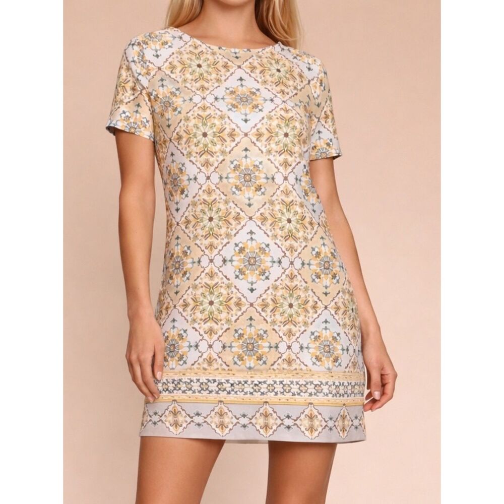 Lulus Dandy Lion Yellow White Tile Print Mini Shift Dress Women’s Size Medium - Picture 4 of 13